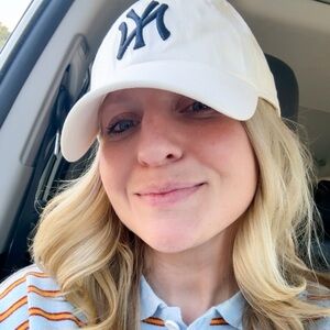 Meet your Posher, Becca